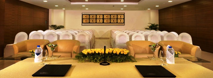 285/Majestic Court Sarovar Portico - Mumbai 04.jpg